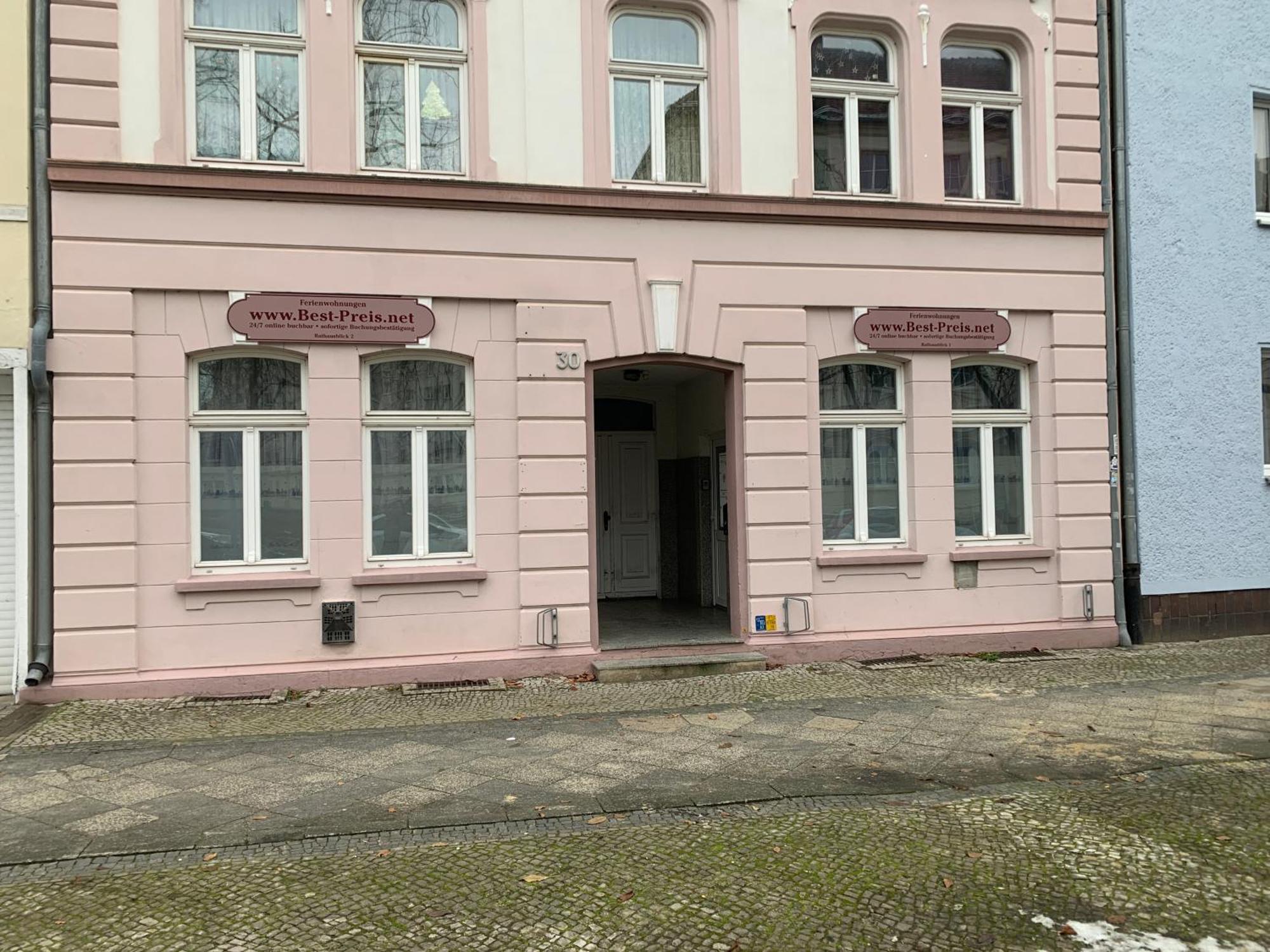 Best-Preis Fewo Rathausblick 2 - Zentrale Lage In Wittenberge - 2 Personen - Einzelzimmer - Vollausstattung - Wlan / Prime & Self-Check-In Exterior foto